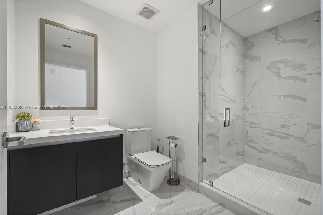 Recently Sold: $1,399,000 (3 beds, 4 baths, 2204 Square Feet)