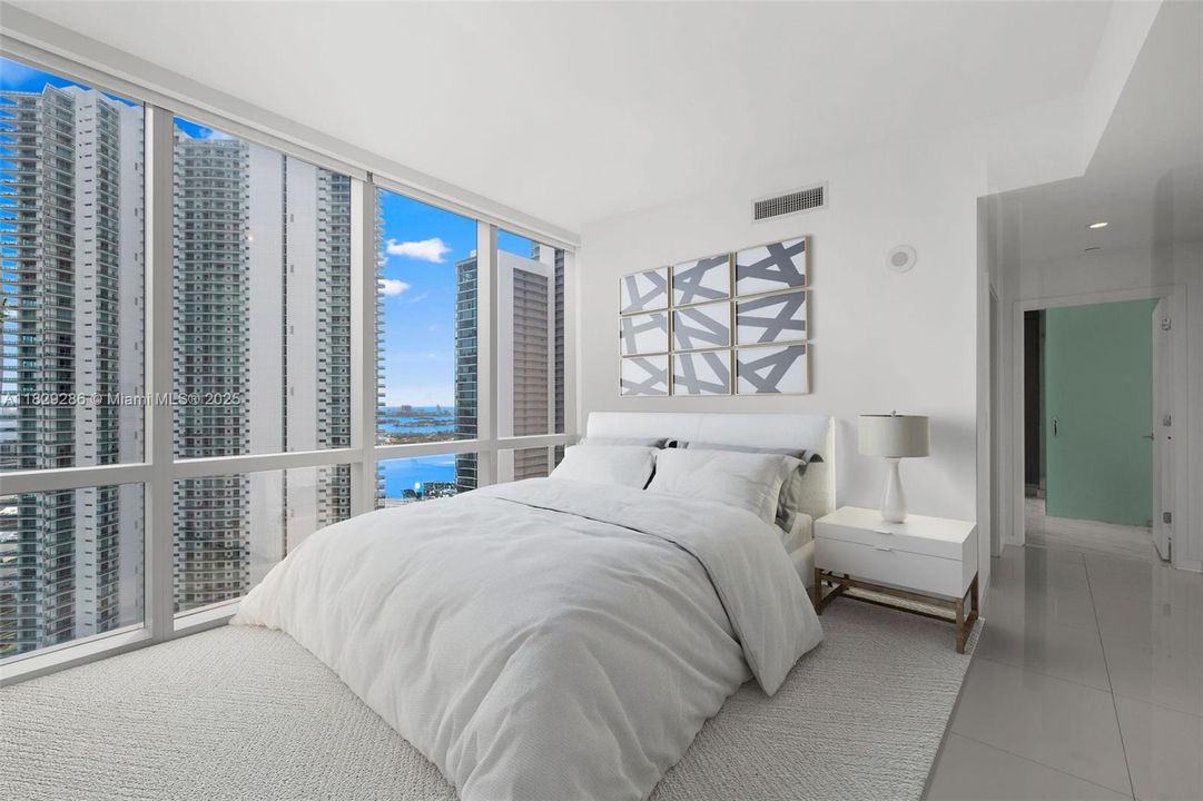 Recently Sold: $1,399,000 (3 beds, 4 baths, 2204 Square Feet)