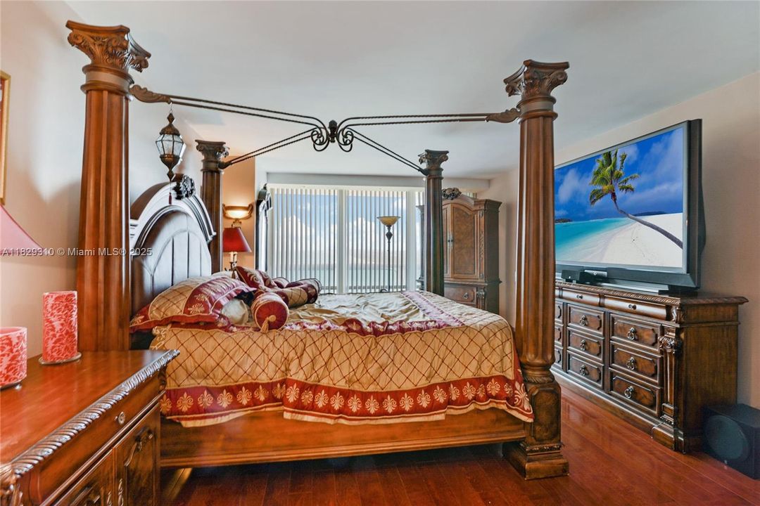 En Venta: $1,790,000 (2 camas, 2 baños, 1912 Pies cuadrados)