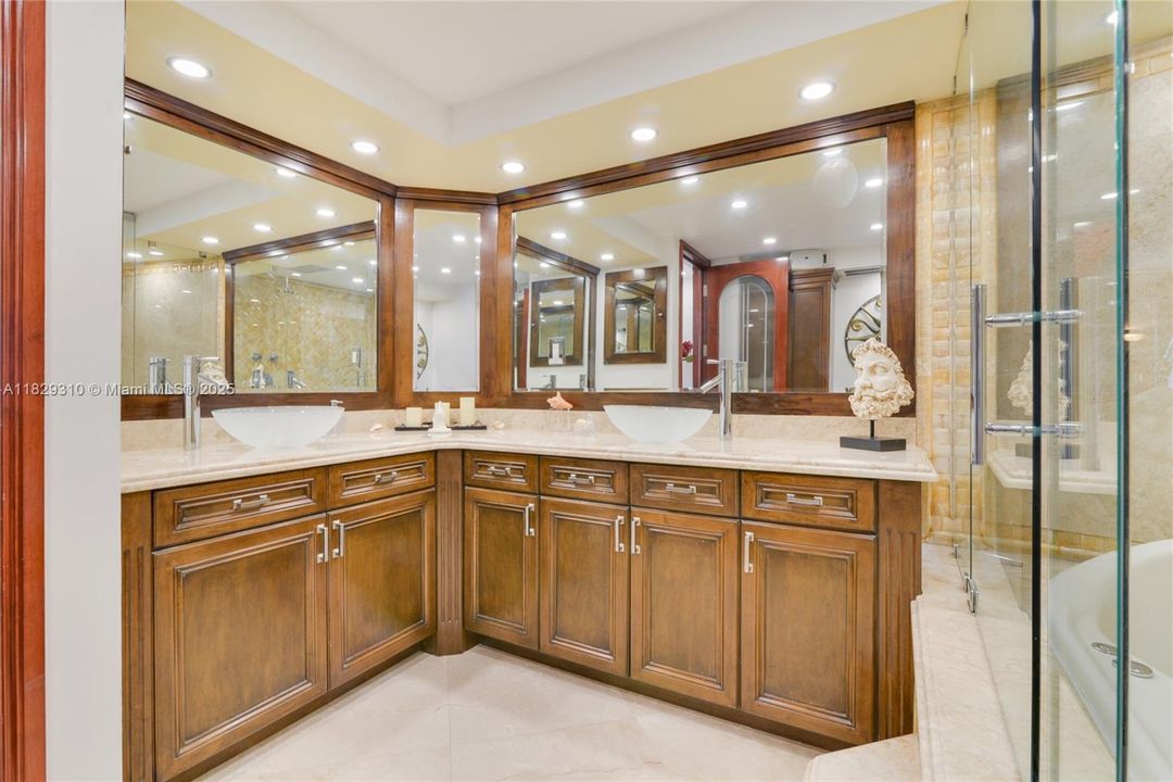 En Venta: $1,790,000 (2 camas, 2 baños, 1912 Pies cuadrados)