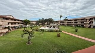 For Sale: $115,000 (1 beds, 1 baths, 720 Square Feet)