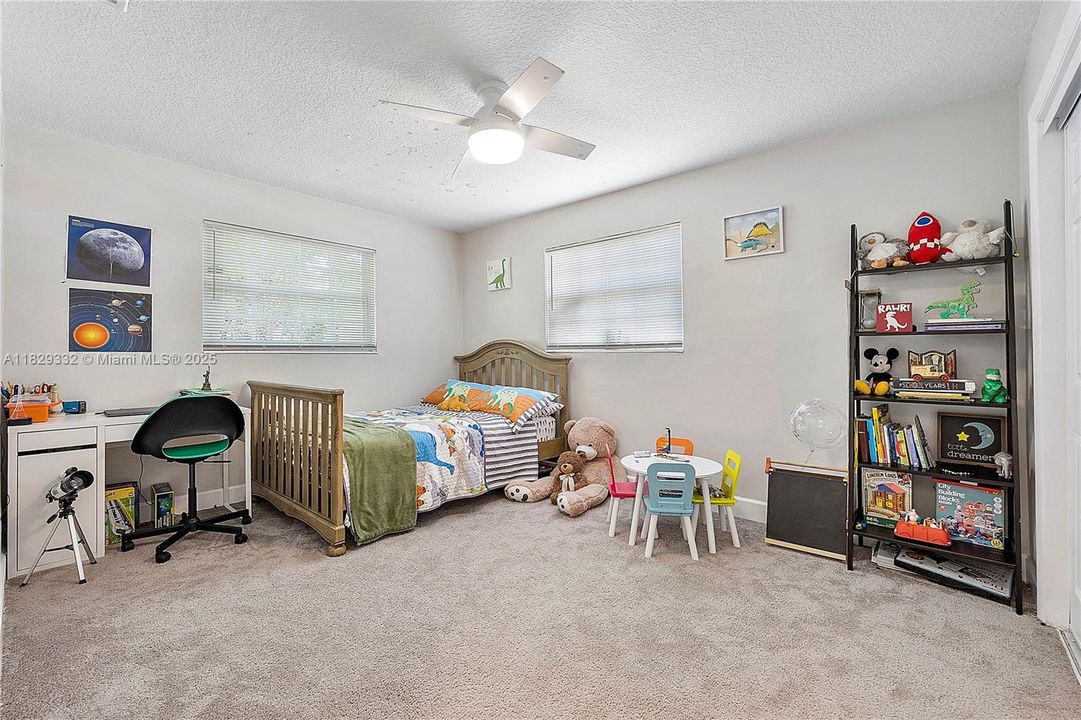 待售: $469,900 (3 贝兹, 2 浴室, 1550 平方英尺)