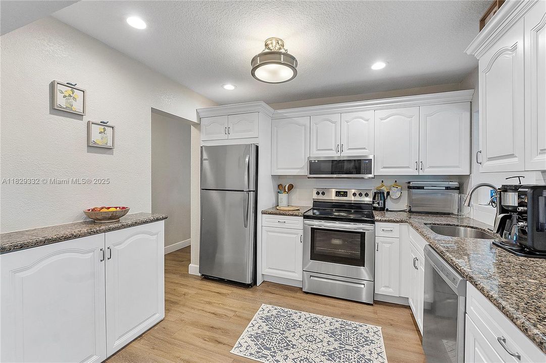 待售: $469,900 (3 贝兹, 2 浴室, 1550 平方英尺)