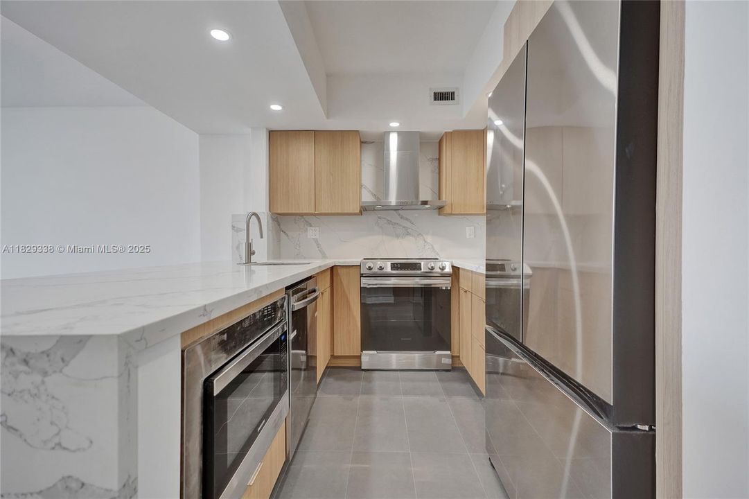 На продажу: $515,000 (1 спален, 1 ванн, 930 Квадратных фут)