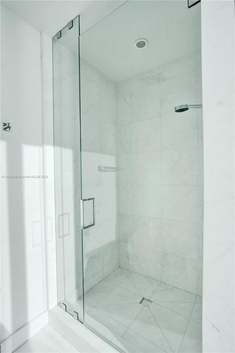 Recently Sold: $4,299,000 (3 beds, 4 baths, 3130 Square Feet)