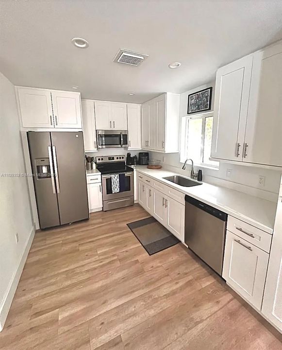 For Rent: $3,300 (3 beds, 2 baths, 1292 Square Feet)