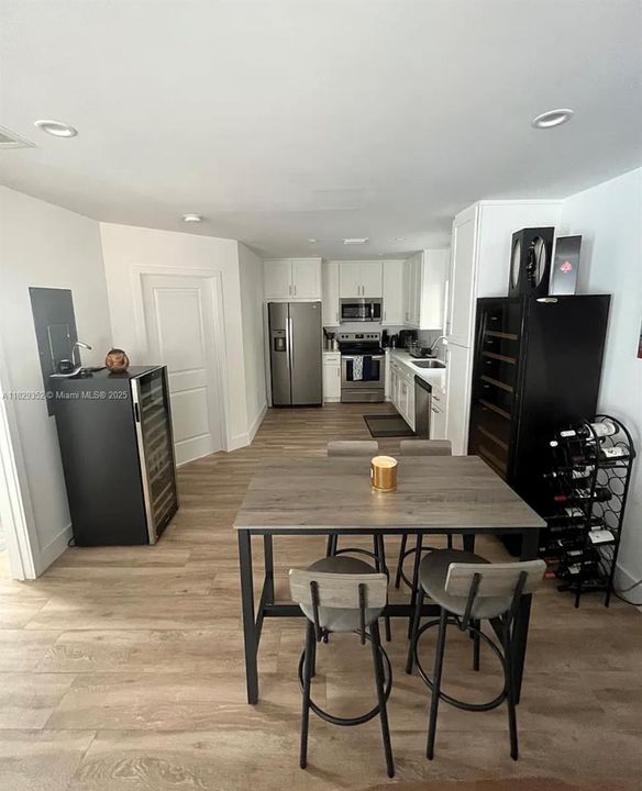 For Rent: $3,300 (3 beds, 2 baths, 1292 Square Feet)