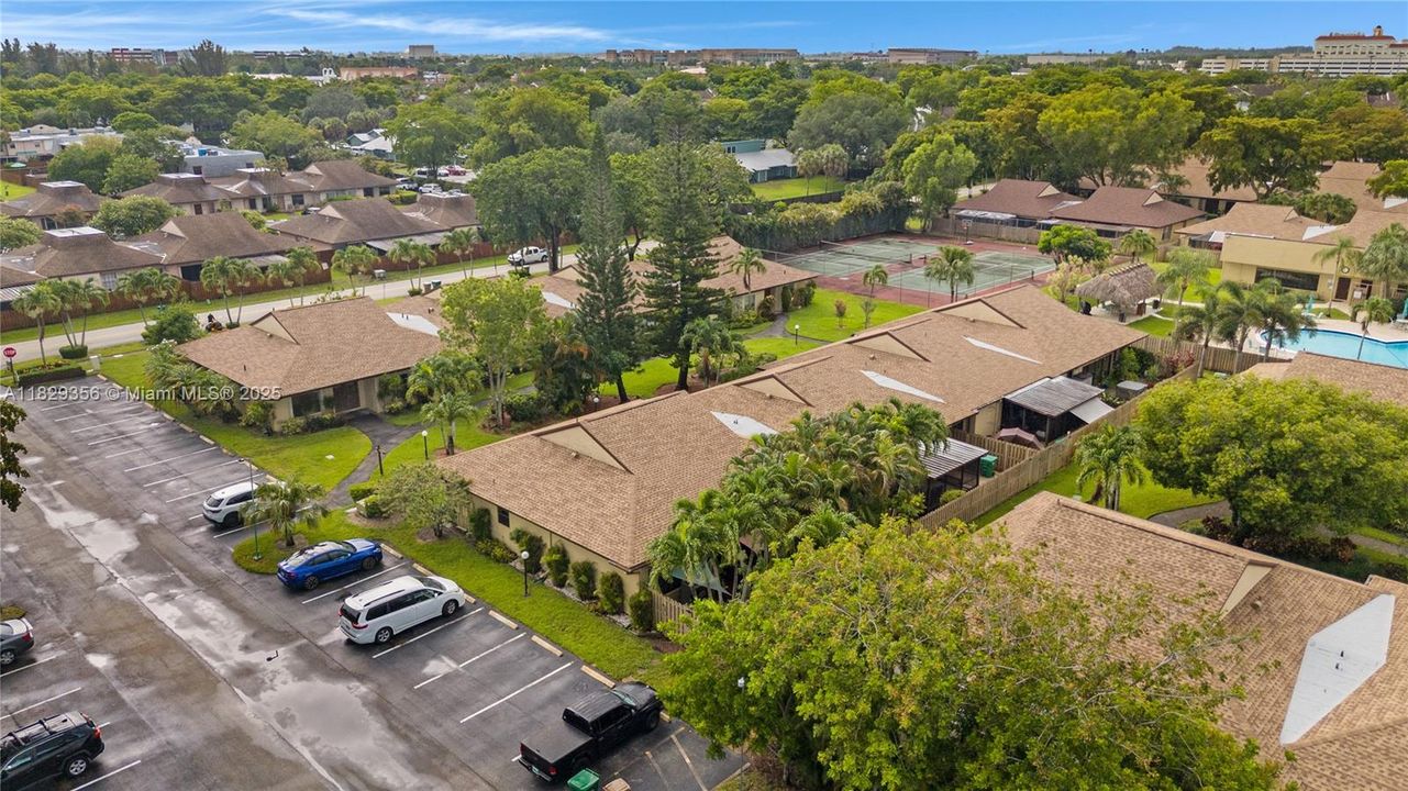 Vendido Recientemente: $389,000 (3 camas, 2 baños, 1823 Pies cuadrados)