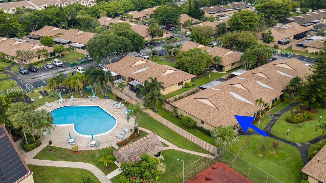 Vendido Recientemente: $389,000 (3 camas, 2 baños, 1823 Pies cuadrados)