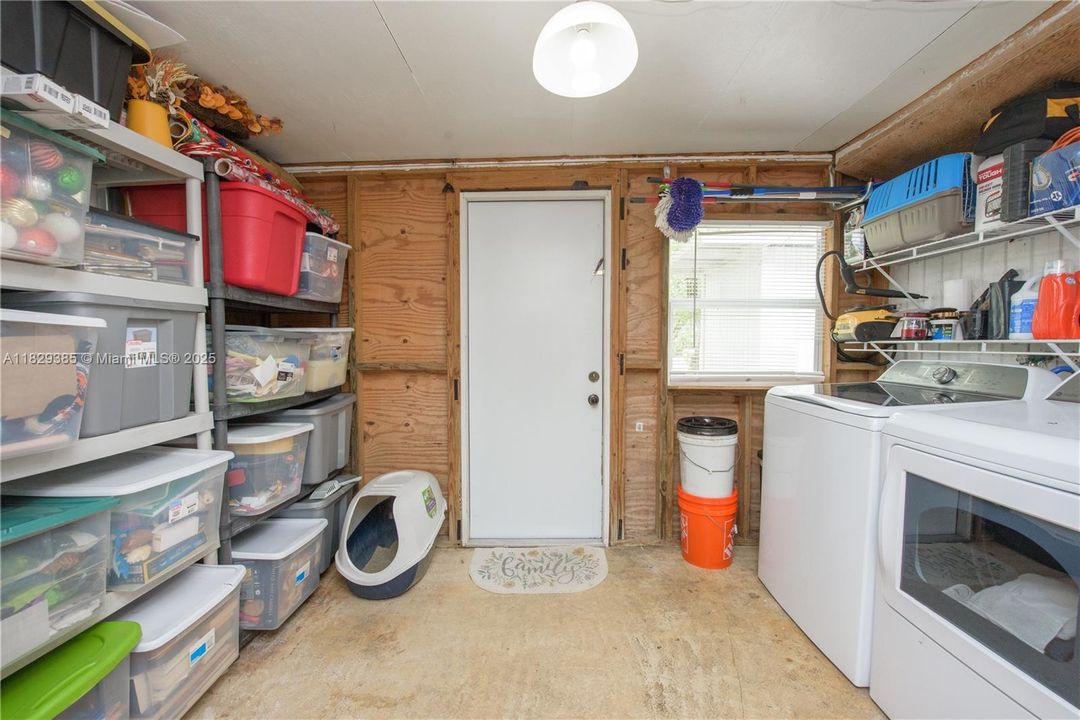 En Venta: $625,000 (3 camas, 3 baños, 1564 Pies cuadrados)