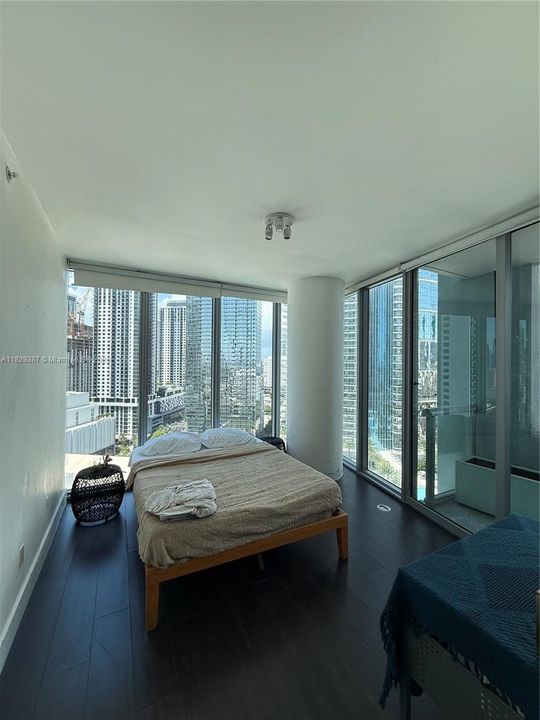 Activo con contrato: $650,000 (2 camas, 2 baños, 1315 Pies cuadrados)