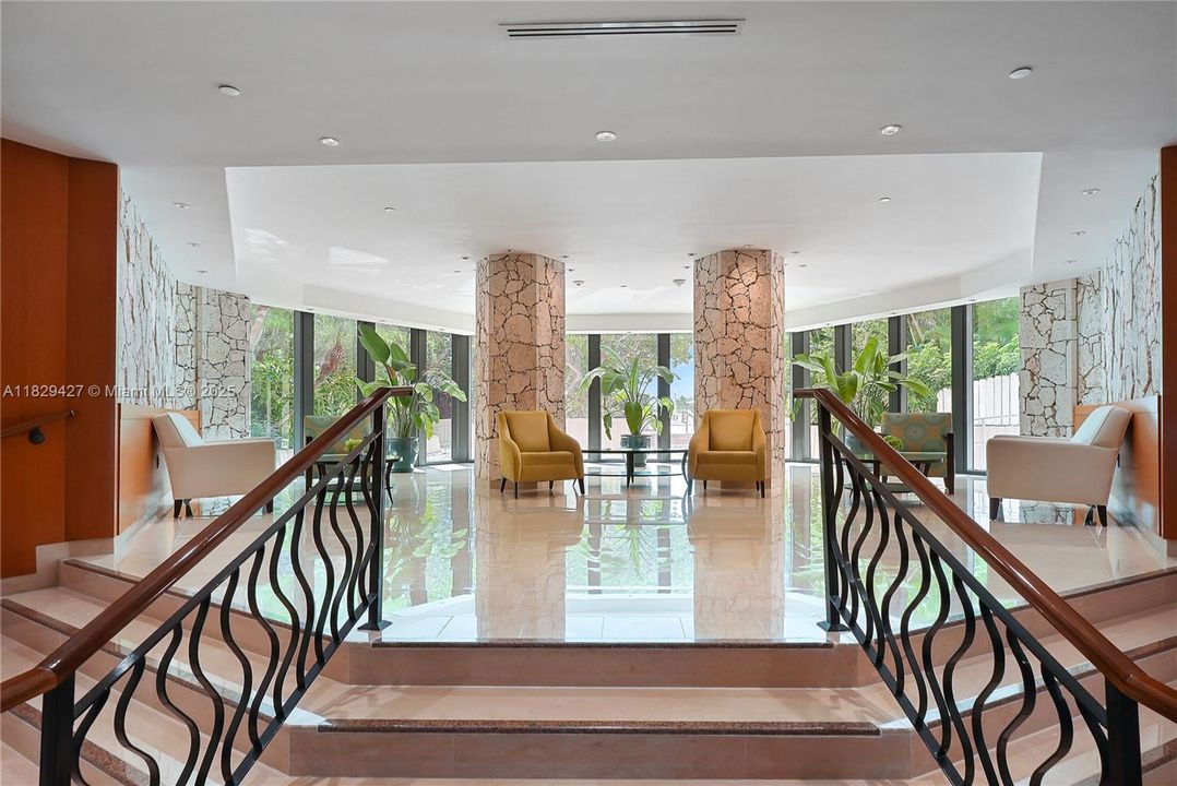 待售: $1,375,000 (2 贝兹, 2 浴室, 1782 平方英尺)