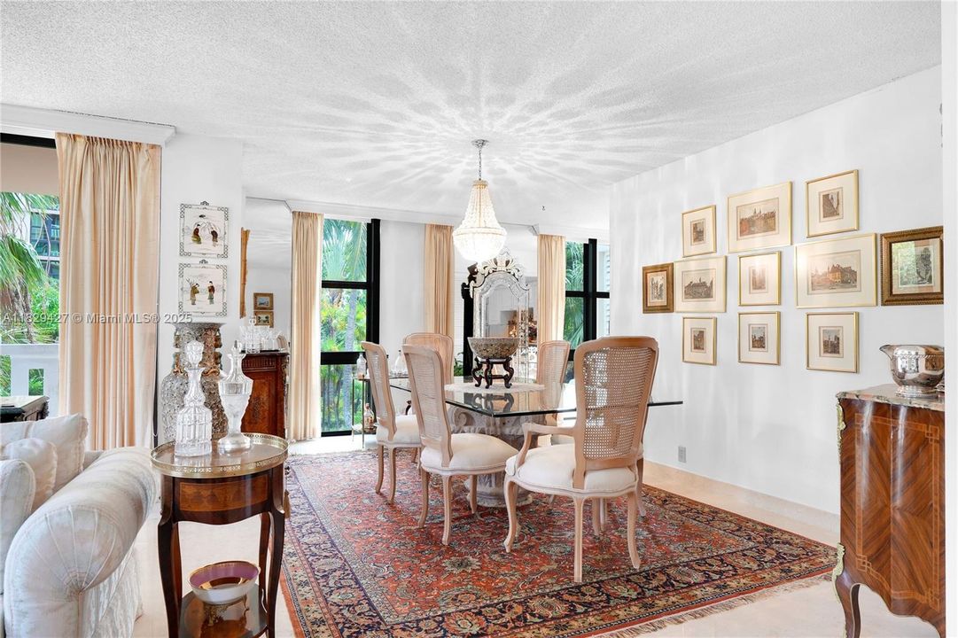 Spacious & bright dining room.