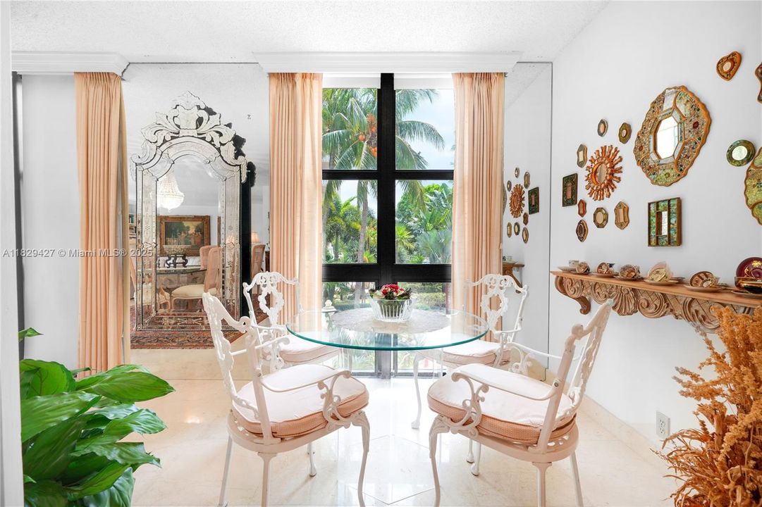 待售: $1,375,000 (2 贝兹, 2 浴室, 1782 平方英尺)