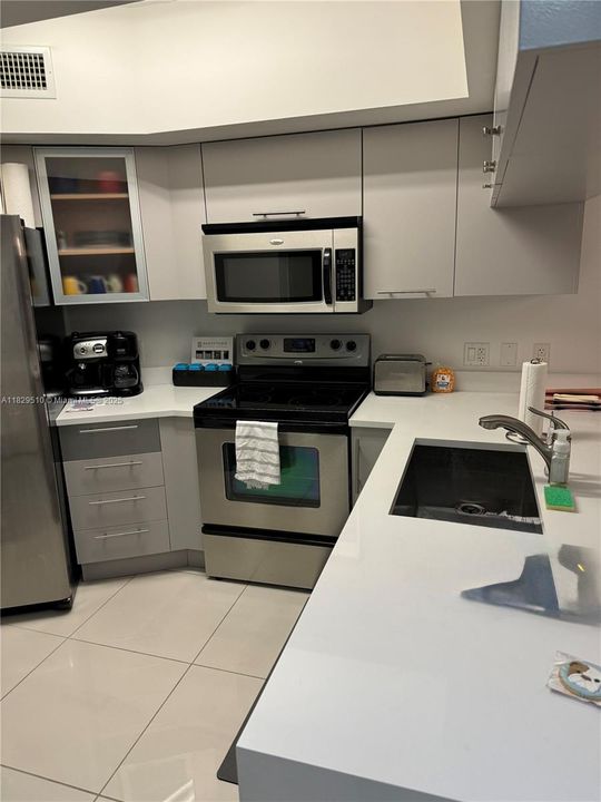 En Venta: $625,000 (2 camas, 2 baños, 1048 Pies cuadrados)