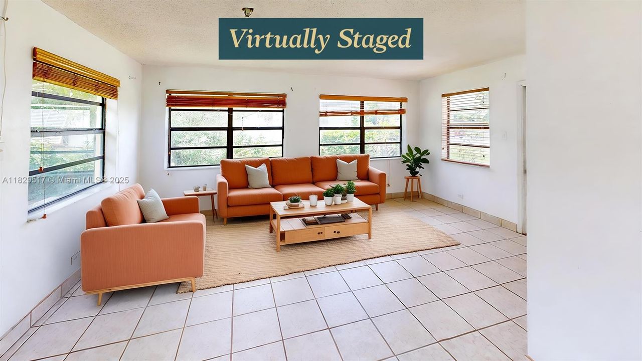 Недавно продано: $420,000 (2 спален, 1 ванн, 1202 Квадратных фут)