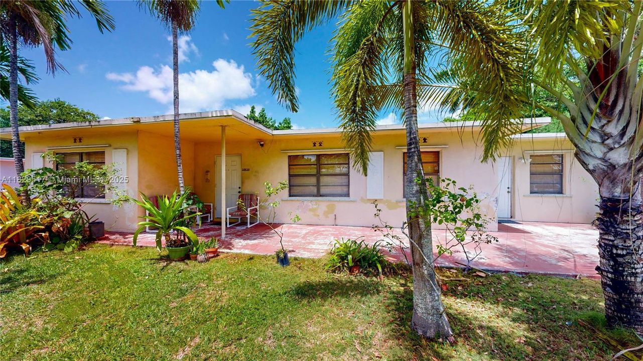 Недавно продано: $420,000 (2 спален, 1 ванн, 1202 Квадратных фут)