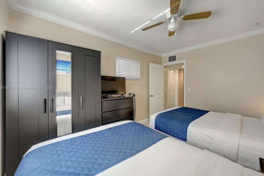 En Renta: $8,500 (5 camas, 3 baños, 1880 Pies cuadrados)