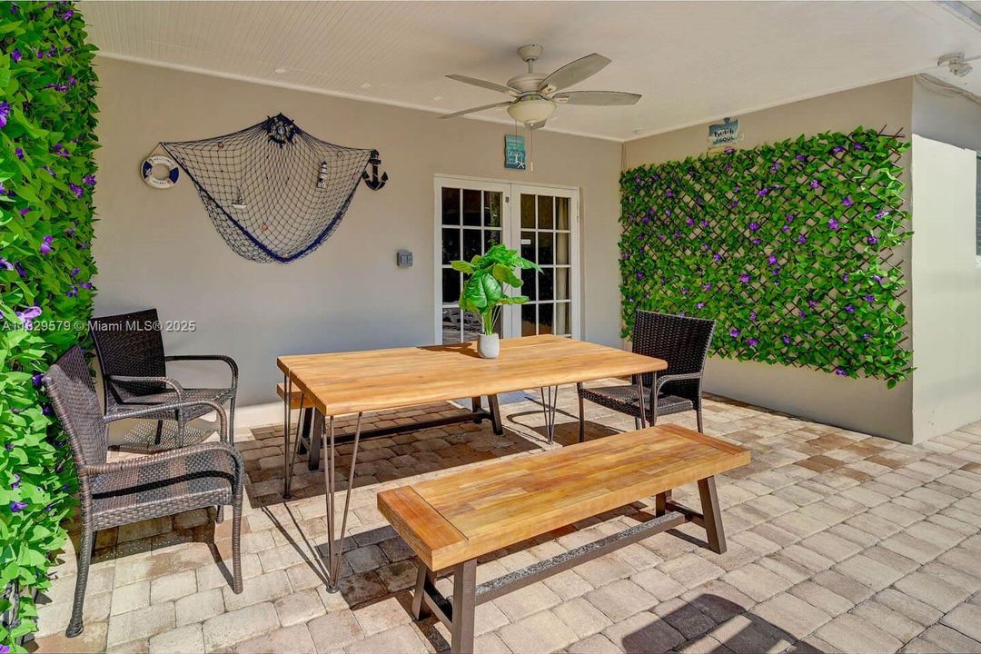 En Renta: $8,500 (5 camas, 3 baños, 1880 Pies cuadrados)