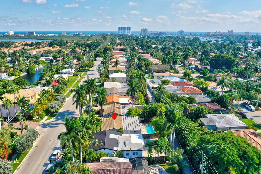 En Renta: $8,500 (5 camas, 3 baños, 1880 Pies cuadrados)