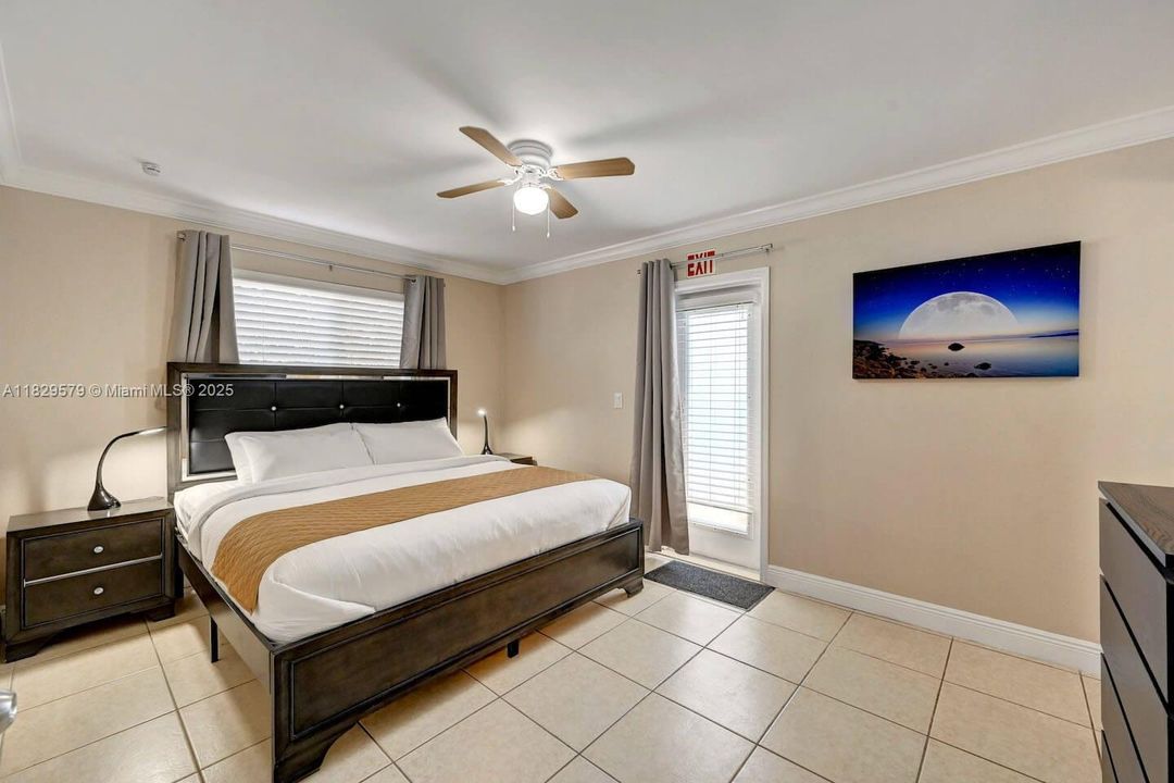 En Renta: $8,500 (5 camas, 3 baños, 1880 Pies cuadrados)