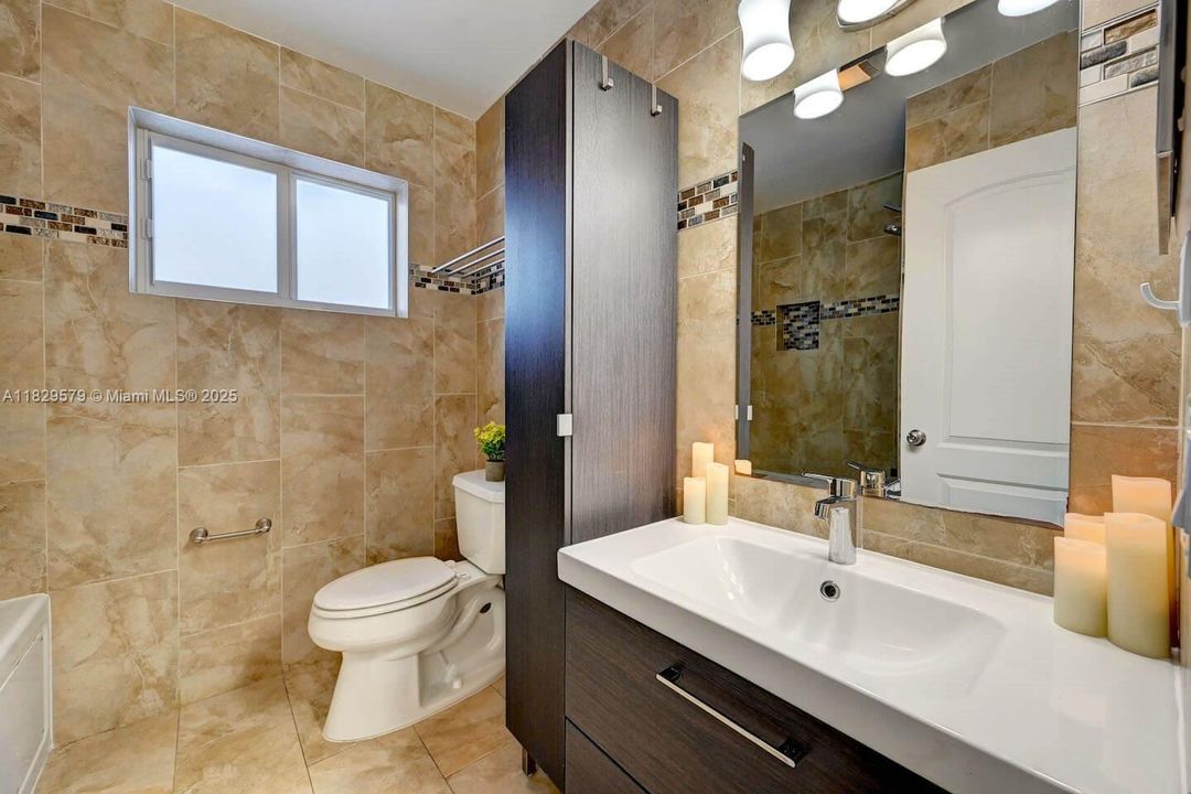 En Renta: $8,500 (5 camas, 3 baños, 1880 Pies cuadrados)