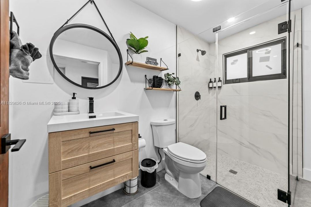 For Rent: $16,500 (5 beds, 6 baths, 3996 Square Feet)