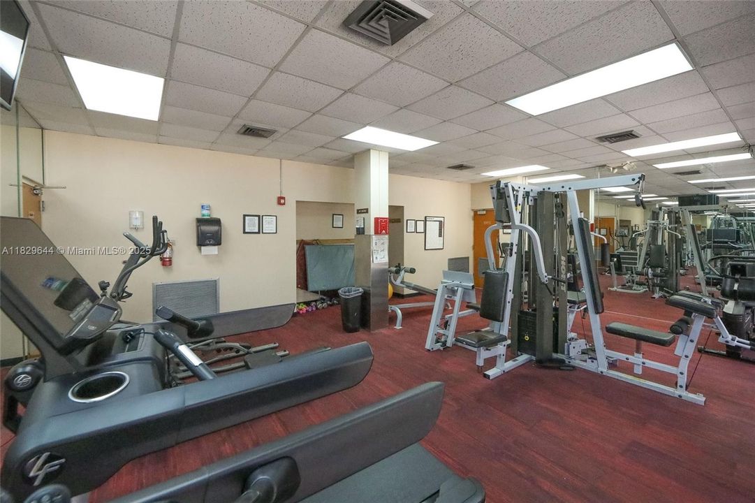 Activo con contrato: $268,000 (2 camas, 2 baños, 1314 Pies cuadrados)