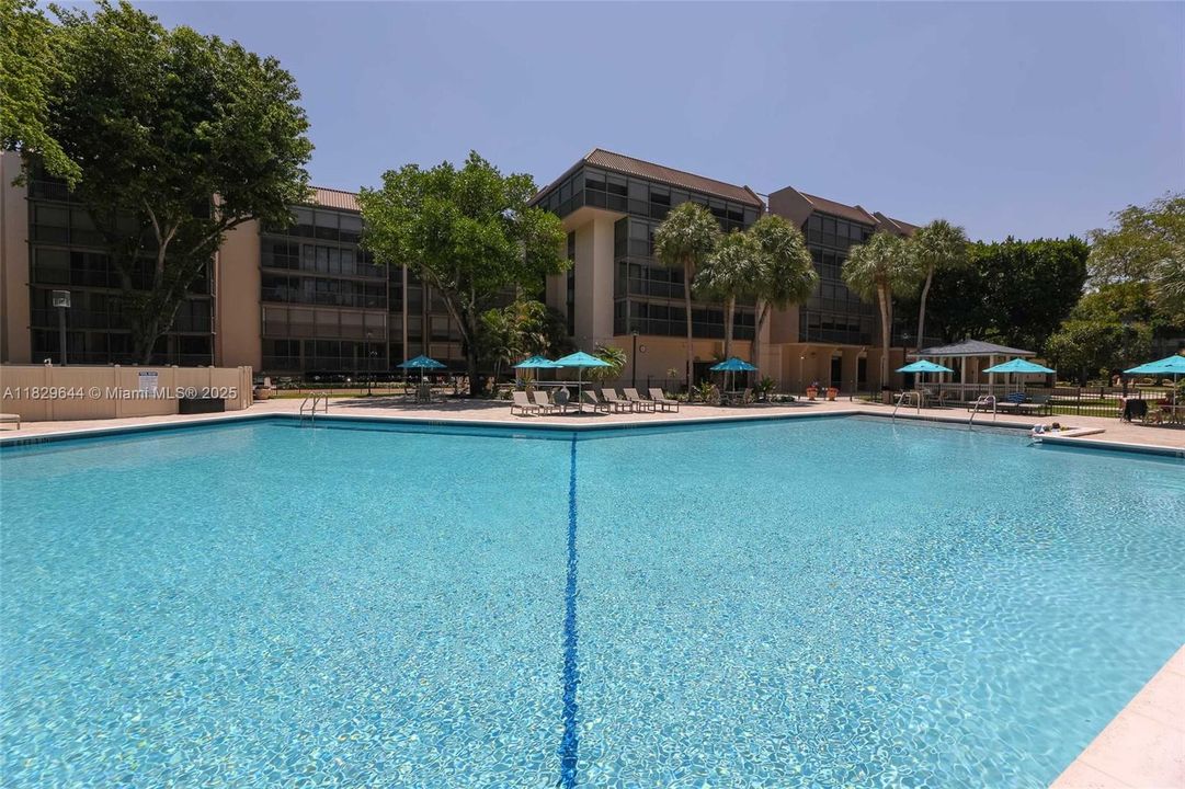 Activo con contrato: $268,000 (2 camas, 2 baños, 1314 Pies cuadrados)