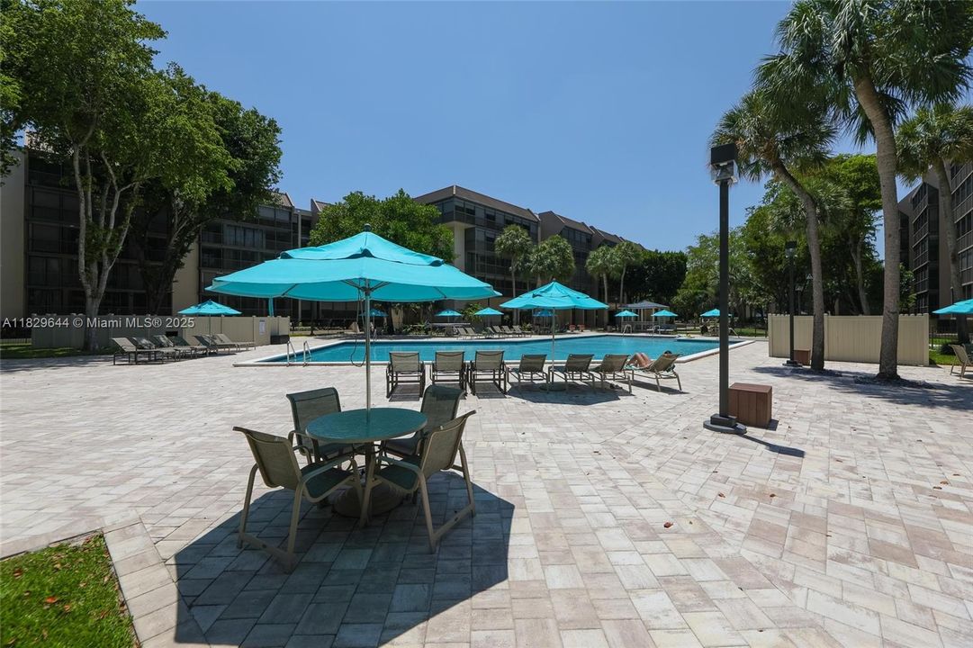 Activo con contrato: $268,000 (2 camas, 2 baños, 1314 Pies cuadrados)