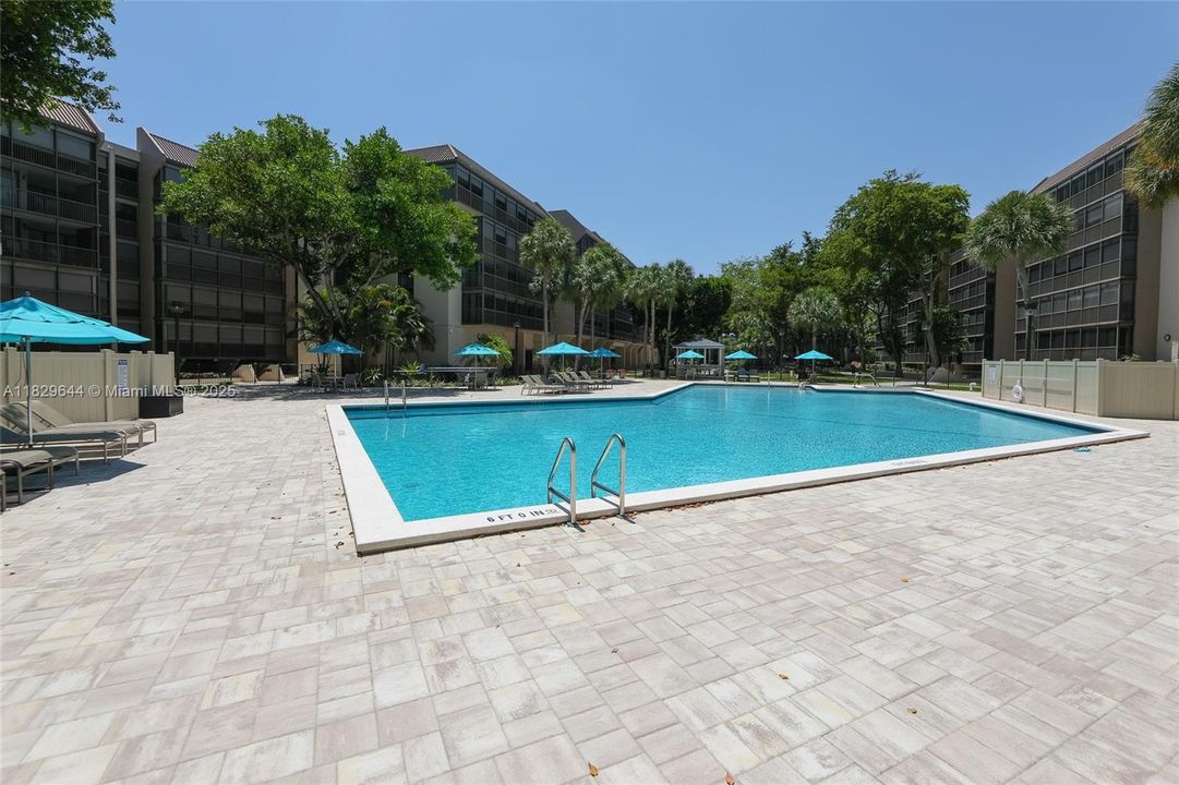 Activo con contrato: $268,000 (2 camas, 2 baños, 1314 Pies cuadrados)