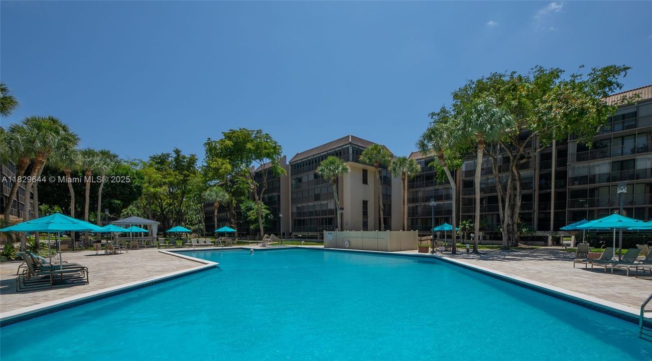 Activo con contrato: $268,000 (2 camas, 2 baños, 1314 Pies cuadrados)