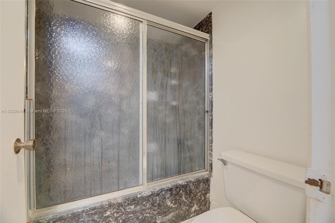 Activo con contrato: $268,000 (2 camas, 2 baños, 1314 Pies cuadrados)