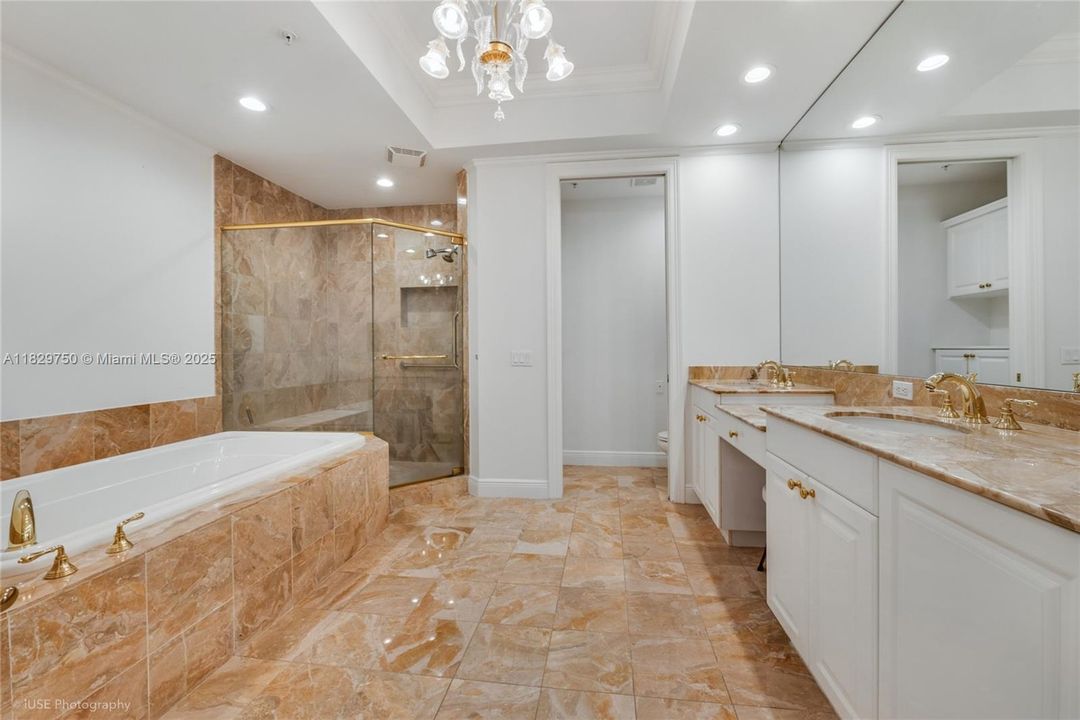 На продажу: $2,400,000 (3 спален, 3 ванн, 2972 Квадратных фут)