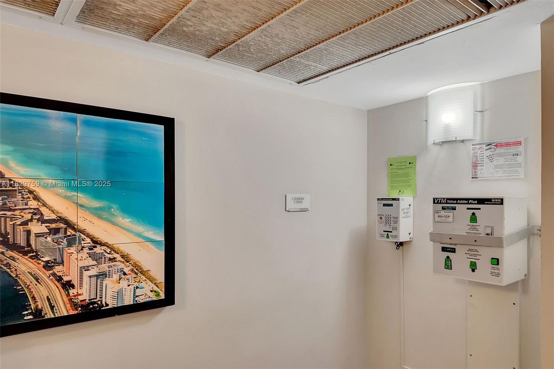 待售: $599,000 (2 贝兹, 2 浴室, 1000 平方英尺)