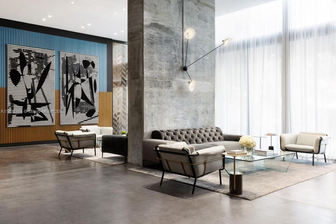 En Venta: $585,000 (0 camas, 1 baños, 442 Pies cuadrados)