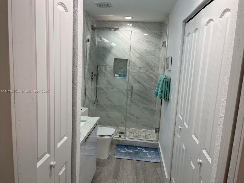 For Sale: $1,688,000 (4 beds, 4 baths, 2040 Square Feet)