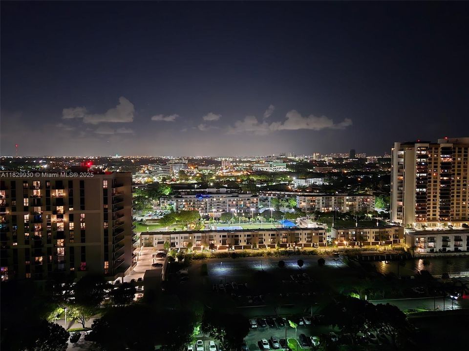 Recently Sold: $355,000 (2 beds, 2 baths, 1638 Square Feet)