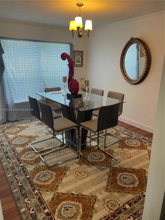 На продажу: $399,000 (4 спален, 2 ванн, 2257 Квадратных фут)