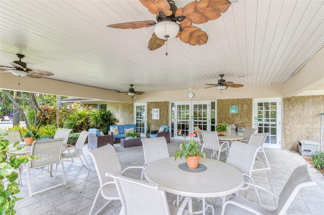 En Venta: $259,900 (3 camas, 2 baños, 1620 Pies cuadrados)