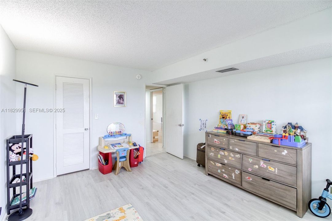 En Venta: $259,900 (3 camas, 2 baños, 1620 Pies cuadrados)