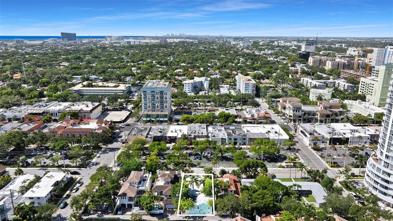 Vendido Recientemente: $1,500,000 (0.13 acres)