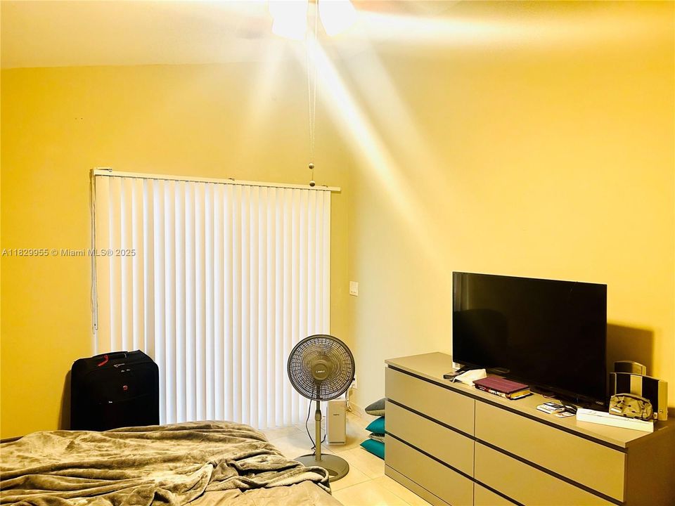 Active With Contract: $3,500 (4 beds, 3 baths, 1558 Square Feet)