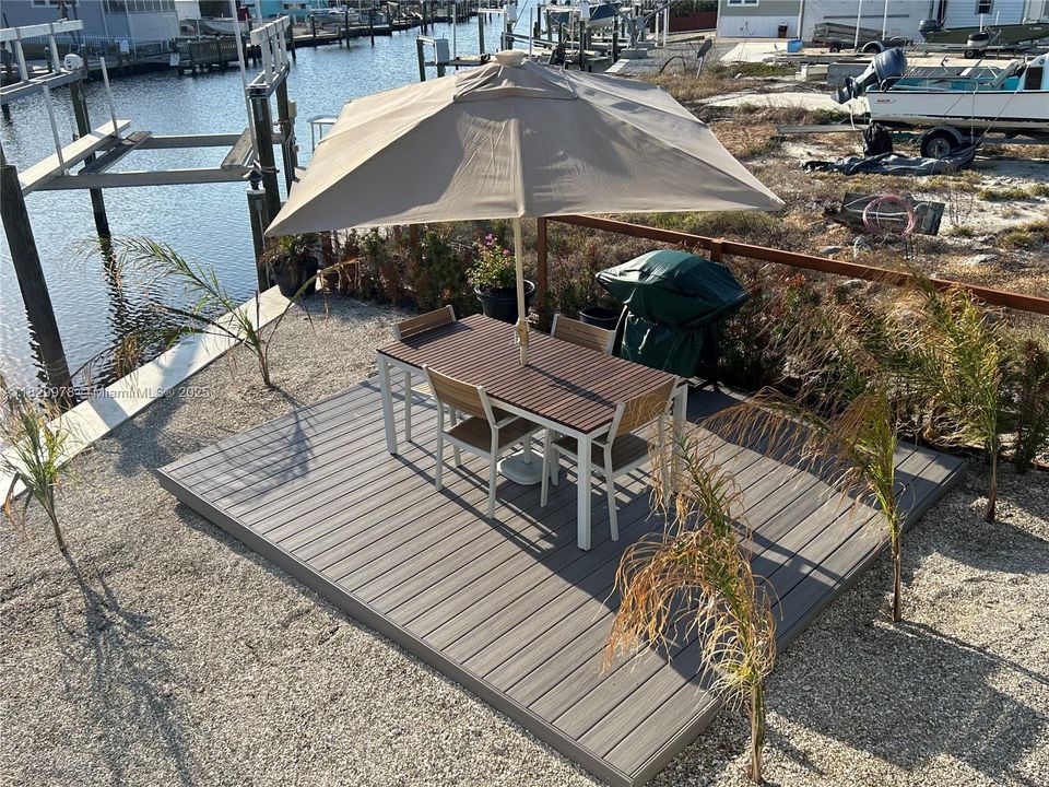 На продажу: $335,000 (2 спален, 2 ванн, 0 Квадратных фут)