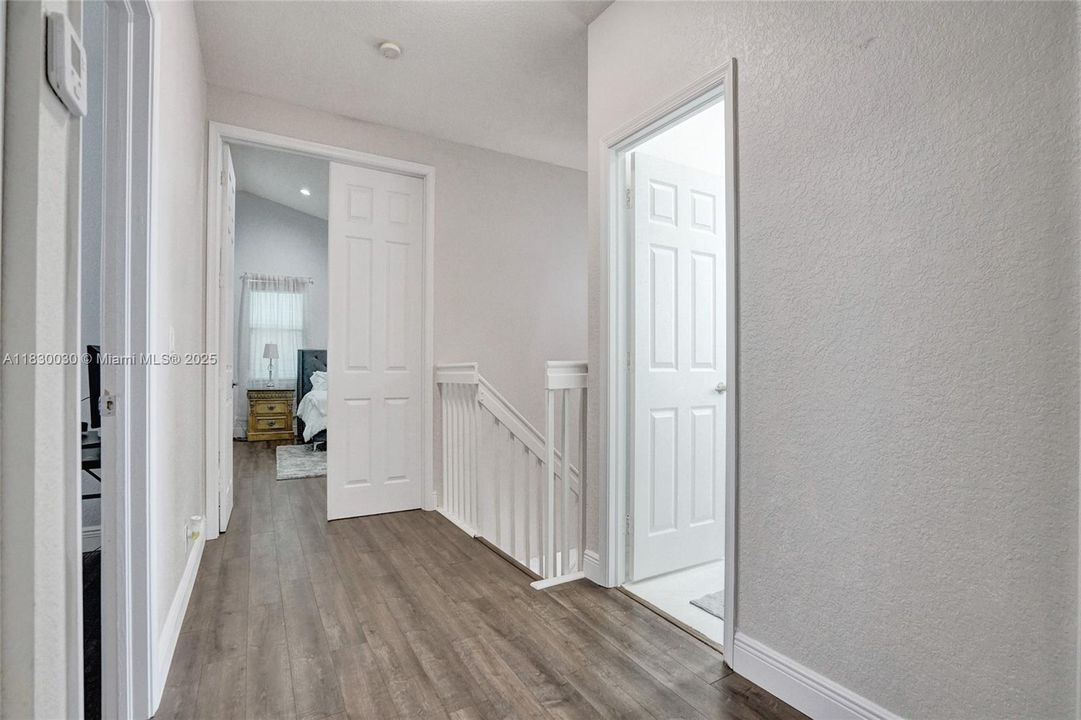 Recently Sold: $1,445,000 (6 beds, 3 baths, 2896 Square Feet)