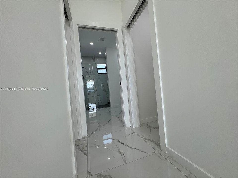 合同活跃: $398,000 (3 贝兹, 2 浴室, 0 平方英尺)