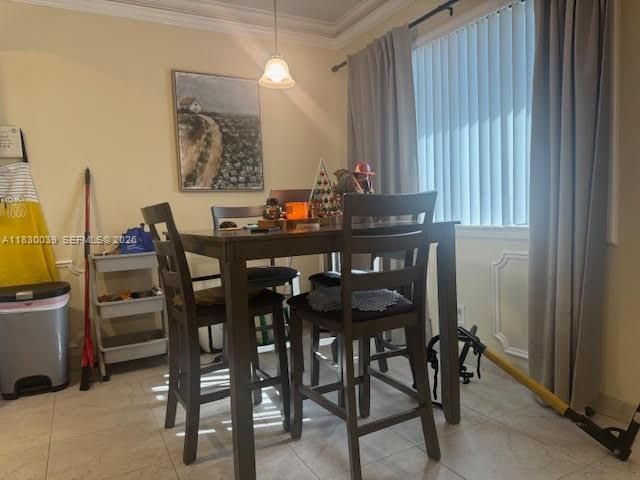На продажу: $149,900 (2 спален, 2 ванн, 756 Квадратных фут)