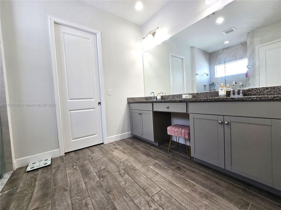 For Sale: $645,000 (3 beds, 2 baths, 1920 Square Feet)