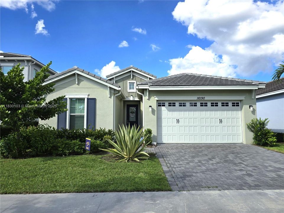 For Sale: $645,000 (3 beds, 2 baths, 1920 Square Feet)