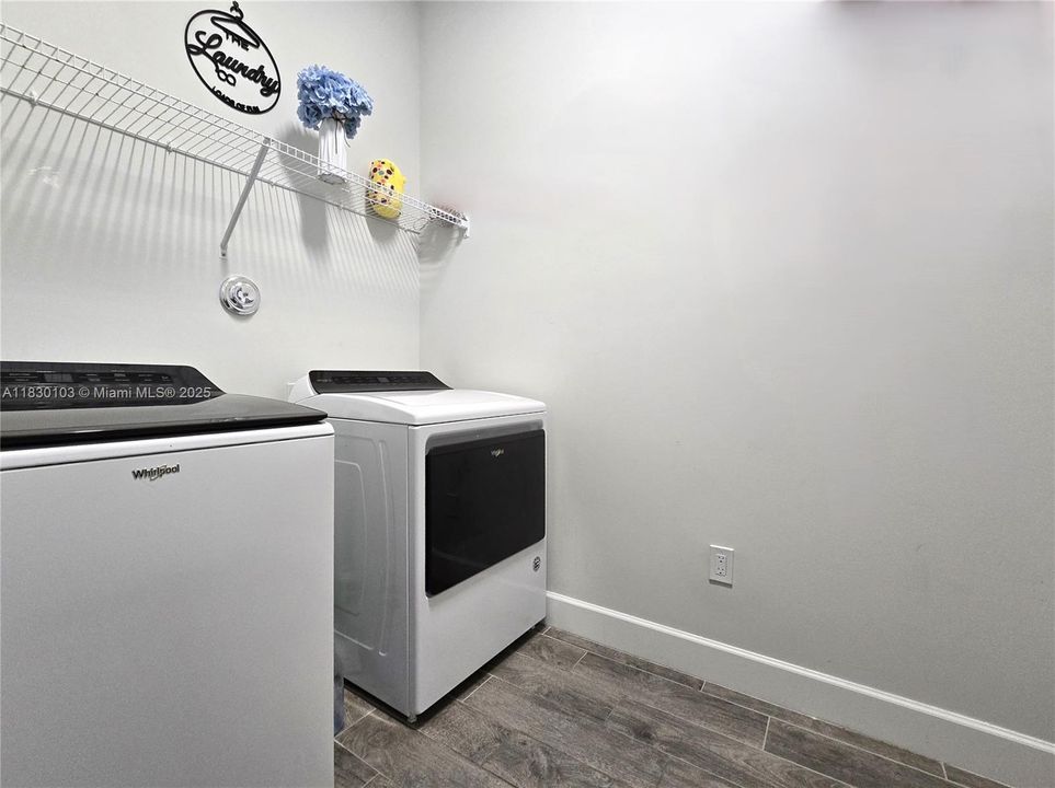 For Sale: $645,000 (3 beds, 2 baths, 1920 Square Feet)